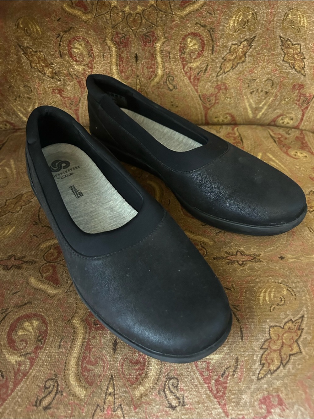 Women’s Black Slip-On Comfort Flats Clarks  Black Shoes Size 9M